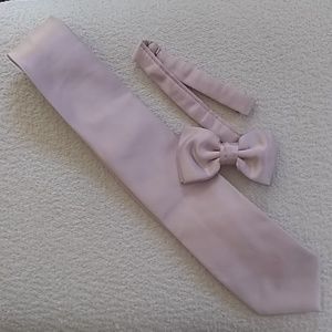 blush tie set